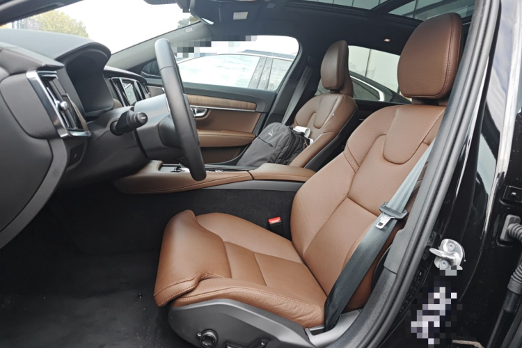 沃尔沃S90 2025款 B5 智远豪华版中控内饰19