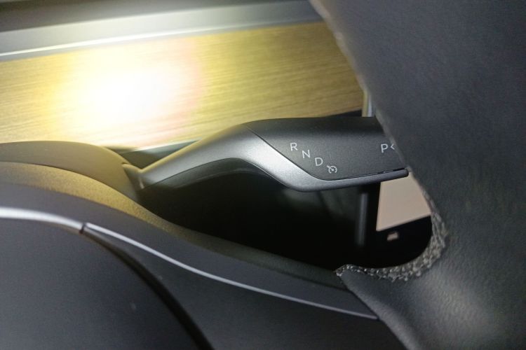 特斯拉 Model Y 2022款 改款 后轮驱动版中控内饰18