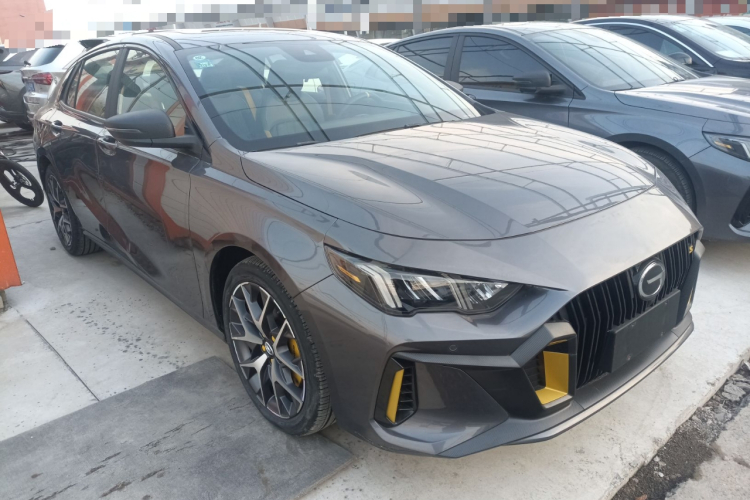 广汽传祺 影豹 2022款 270T DCT J16 R-style赛道版车身外观3