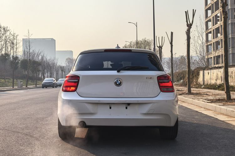 宝马1系(进口) 2013款 改款 116i 领先型车身外观6