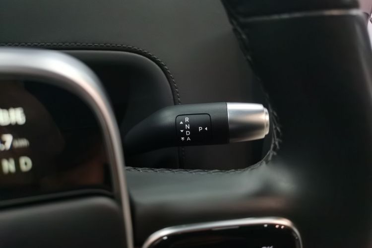 理想汽车 理想L8 2023款 Pro局部细节18