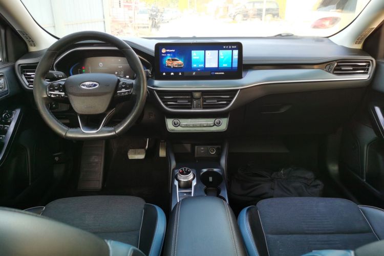 福特 福克斯 2021款 猎装版 EcoBoost 180 自动猎潮型中控内饰7002