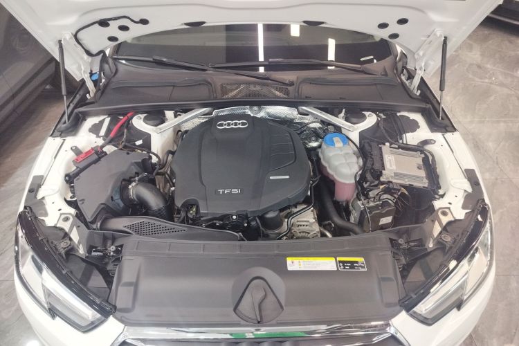 奥迪A4L 2017款 Plus 40 TFSI 进取型局部细节24