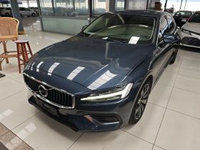 沃尔沃S60 2020款 T4 智远豪华版