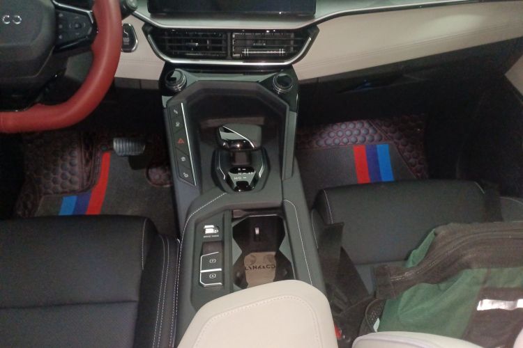 领克06 2023款 Remix 1.5T Shero局部细节18