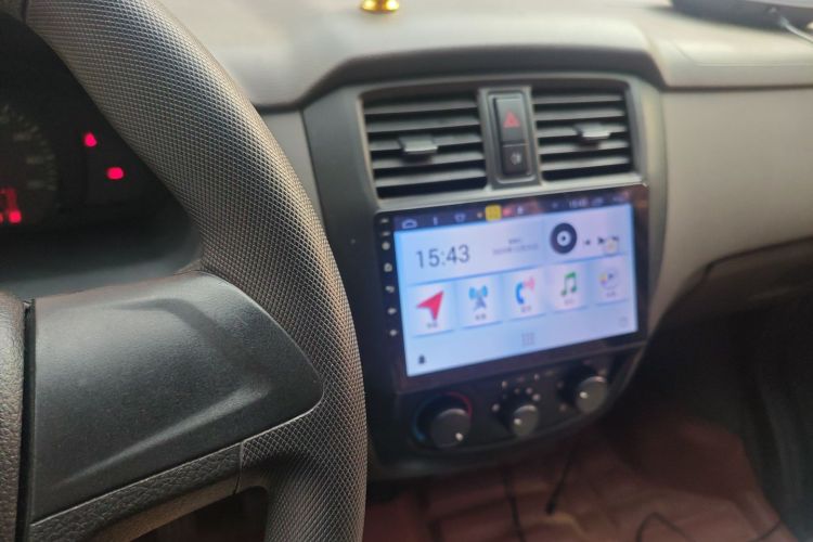 五菱汽车 五菱荣光 2019款 1.2L S 厢式运输车标准型5座中控内饰16