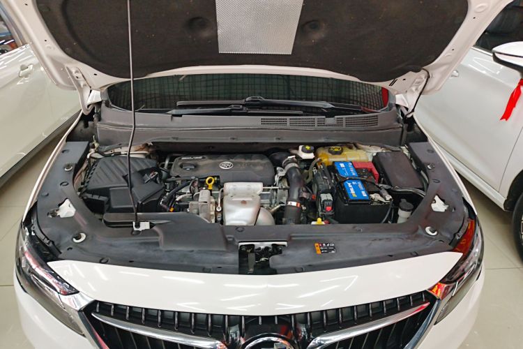 别克GL6 2021款 323T 轻混动互联豪华型机舱底盘24