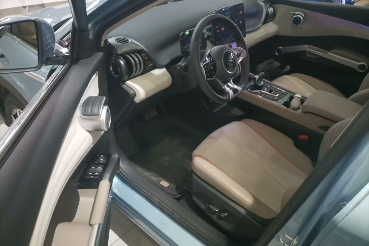 比亚迪 元PLUS 2023款 冠军版 510KM 超越型中控内饰7003