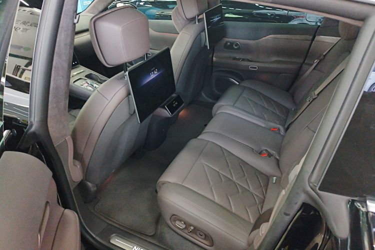 蔚来ET7 2024款 100kWh 行政签名版中控内饰21