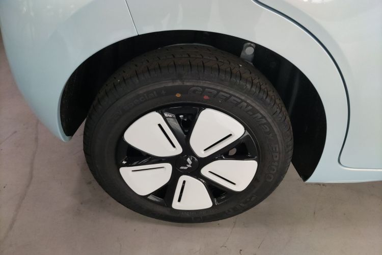 五菱汽车 宏光MINIEV 2025款 四门版 进阶款车身外观6008