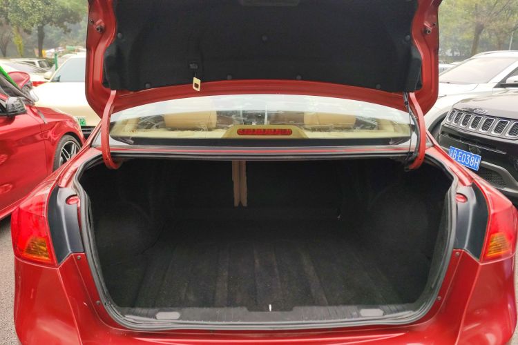 别克 凯越 2013款 1.5L 自动经典型机舱底盘23