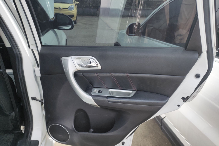 哈弗H6 2017款 经典版 1.5T 自动两驱都市型中控内饰45