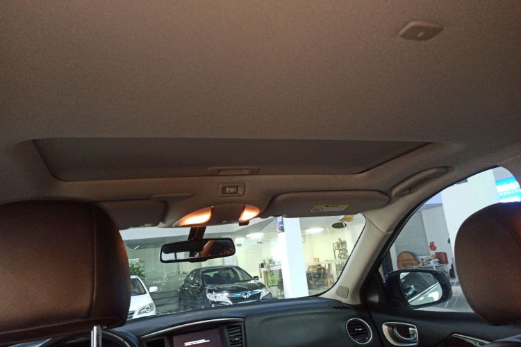 英菲尼迪QX60(进口) 2020款 2.5 S/C Hybrid 两驱卓越版局部细节22