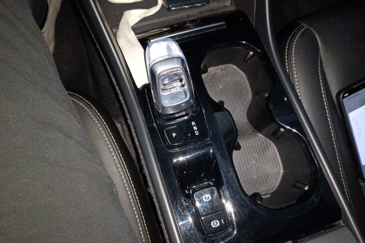 沃尔沃XC40 2020款 T4 四驱智远豪华版中控内饰18