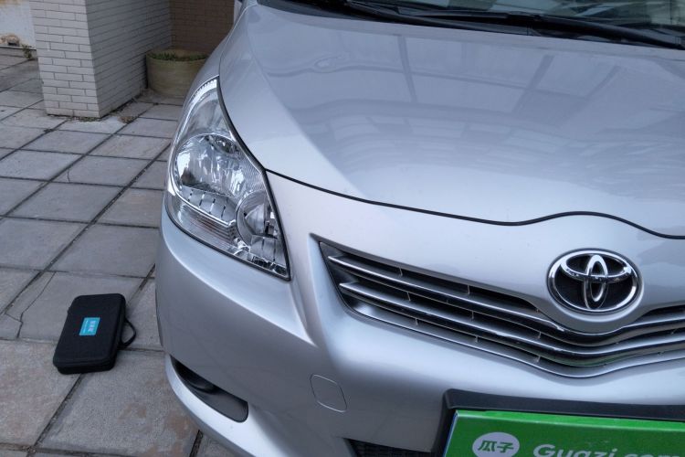 丰田 逸致 2014款 星耀 180E CVT精英版车身外观8