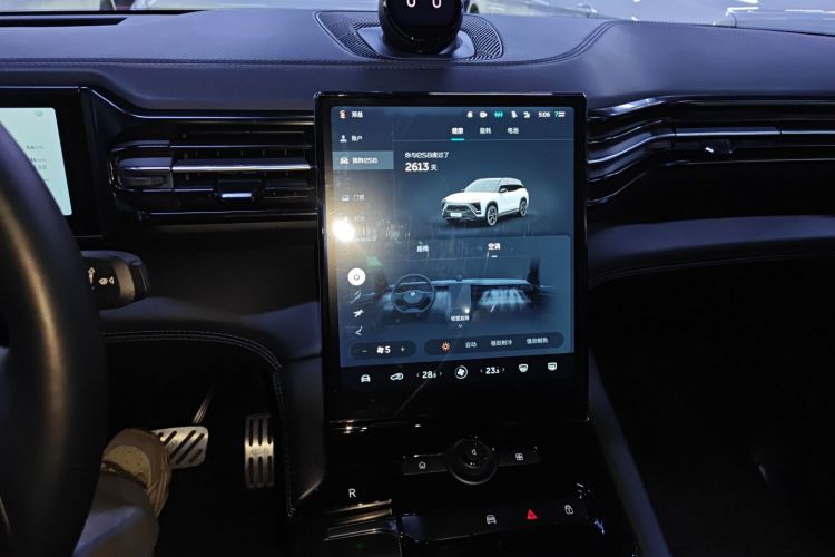 蔚来ES8 2018款 创始版中控内饰16