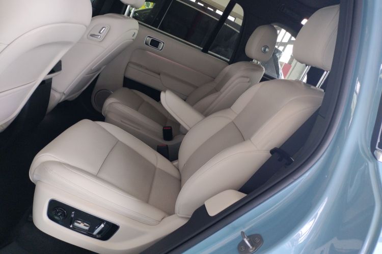 理想汽车 理想L8 2024款 Max中控内饰21