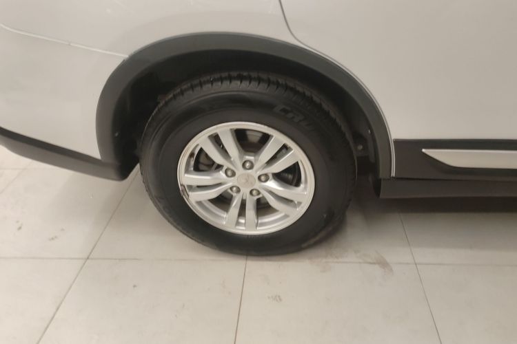 三菱 欧蓝德 2016款 2.0L 两驱风尚版 5座车身外观6001