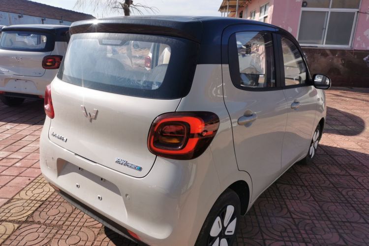 五菱汽车 宏光MINIEV 2025款 四门版 臻享+款车身外观6005