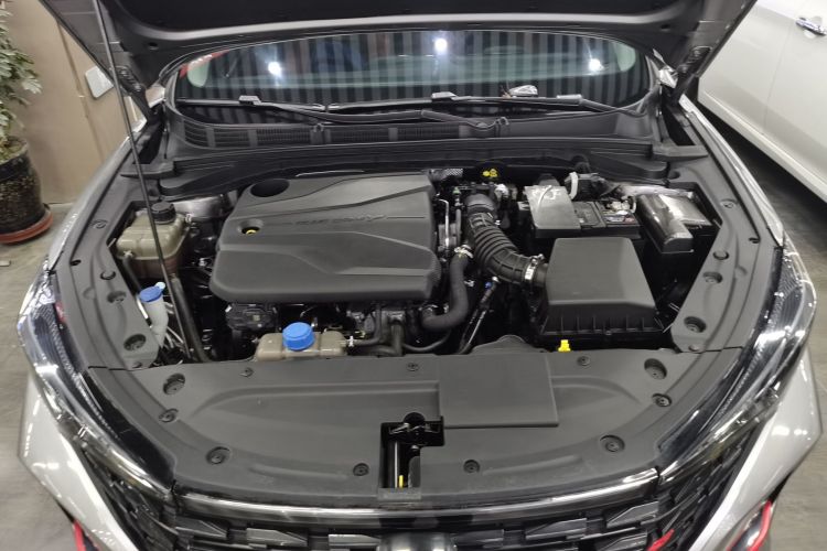 长安 逸动 2023款 畅享版 PLUS 蓝鲸NE 1.4T GDI DCT尊贵版局部细节24