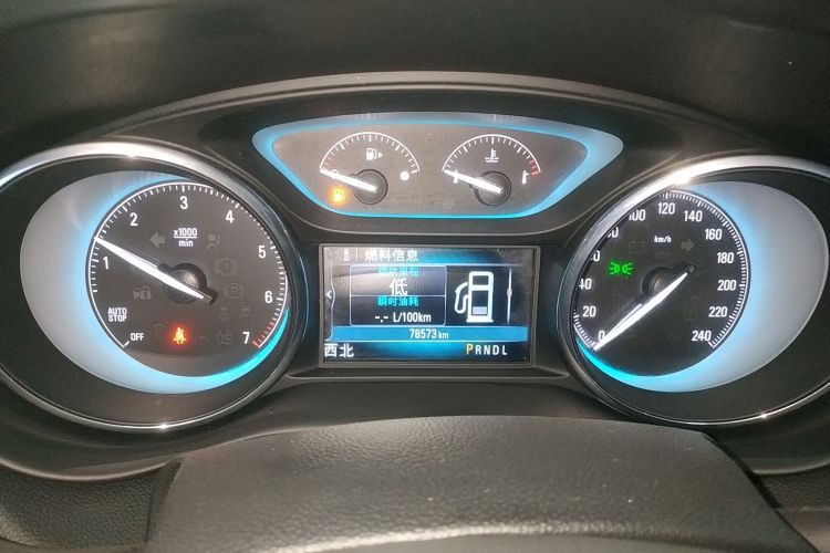 别克 昂科威 2017款 28T 四驱精英型中控内饰14