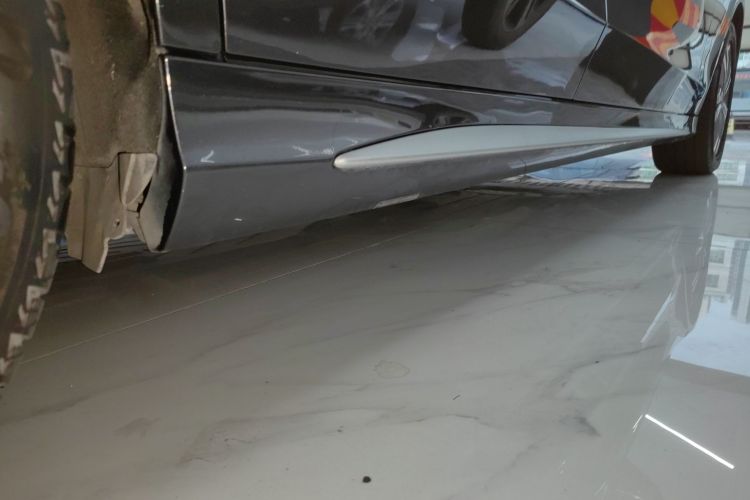 奔驰C级 2021款 C 200 L 时尚型运动版局部细节9001