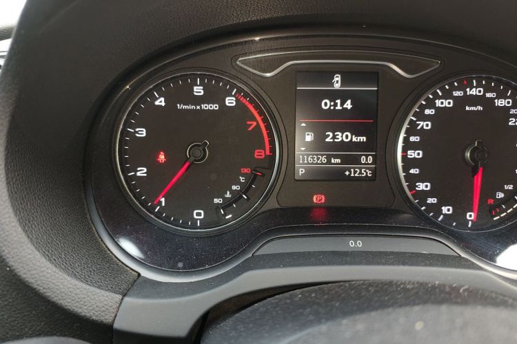 奥迪A3 2015款 Sportback 40 TFSI 自动豪华型中控内饰15