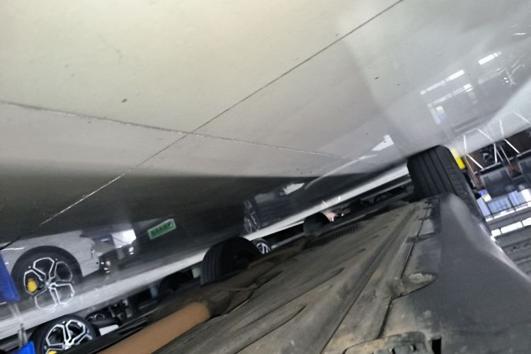 奔驰GLC 2021款 GLC 260 L 4MATIC 豪华型局部细节9001