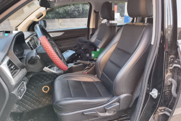 长城 炮 2021款 2.0T商用版手动柴油两驱精英型长箱GW4D20M中控内饰19