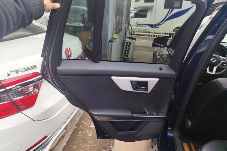 奔驰GLK级 2015款 GLK 260 4MATIC 动感型 极致版中控内饰49