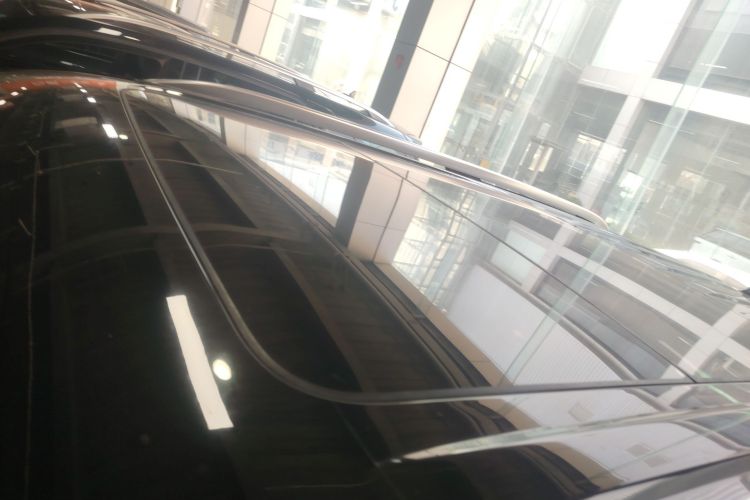 福特 探险者 2023款 EcoBoost 285 四驱钛金版 7座局部细节57