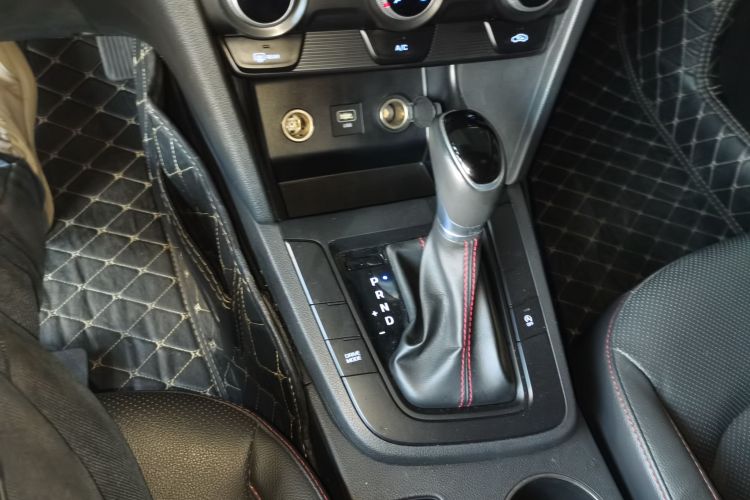 现代 领动 2020款 1.4T 双离合炫动·活力型中控内饰18