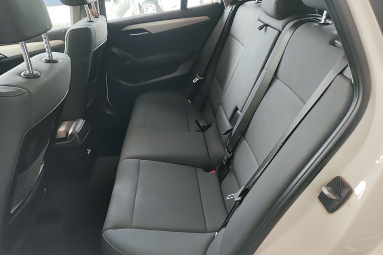 宝马X1 2013款 sDrive18i 领先型中控内饰21