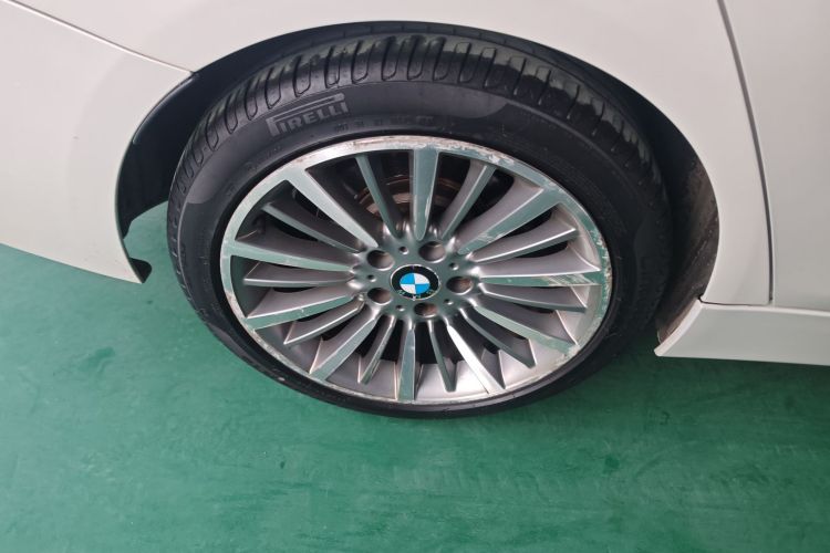 宝马3系 2019款 320Li 时尚型车身外观6008