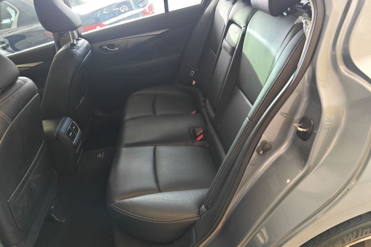 英菲尼迪Q50L 2015款 2.0T 悦享版中控内饰7004