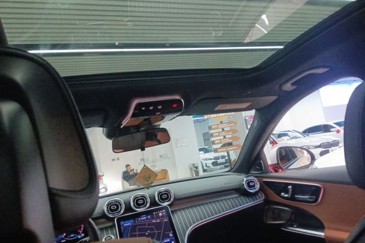 奔驰C级 2022款 改款 C 260 L 运动版局部细节22