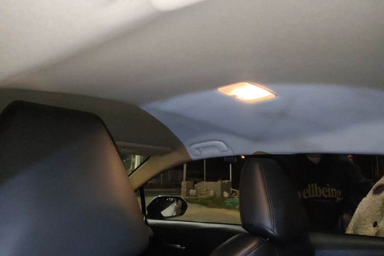 丰田 卡罗拉 2019款 1.2T S-CVT GL先锋版中控内饰22