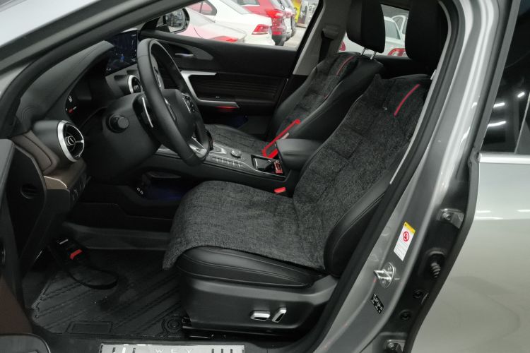 魏牌 VV5 2021款 1.5T 两驱智先锋中控内饰19