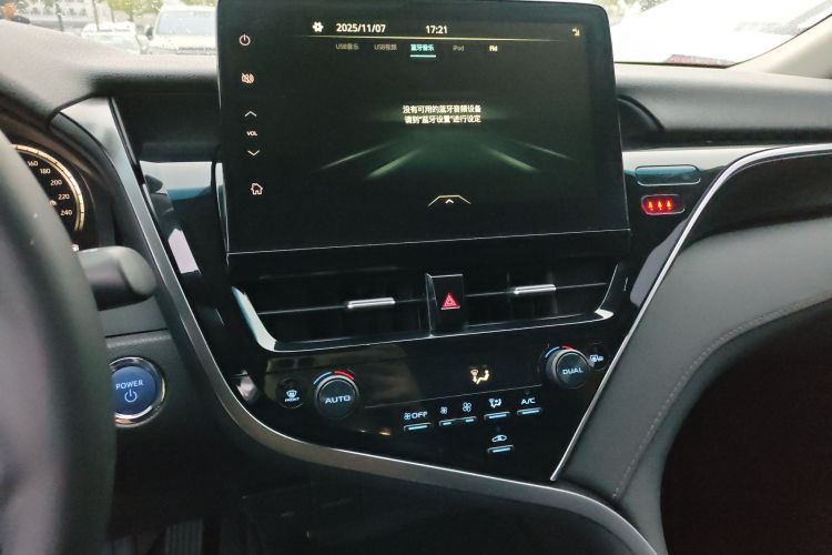 丰田 凯美瑞 2021款 双擎 2.5HG 豪华版中控内饰16