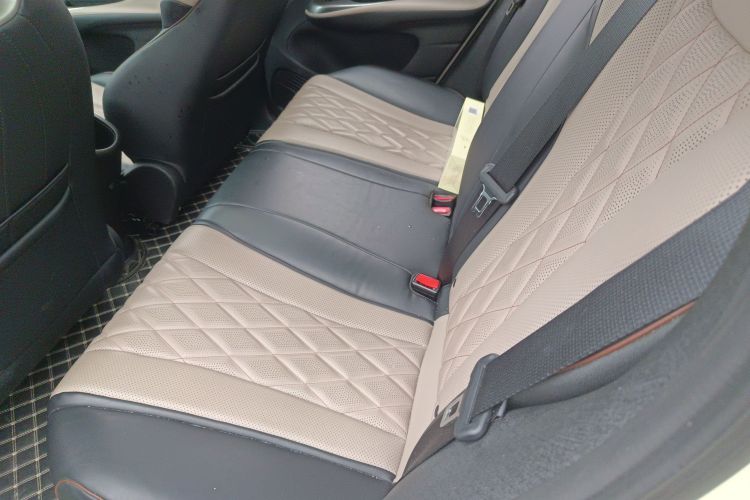 比亚迪 海豚 2021款 405km 时尚版中控内饰7004