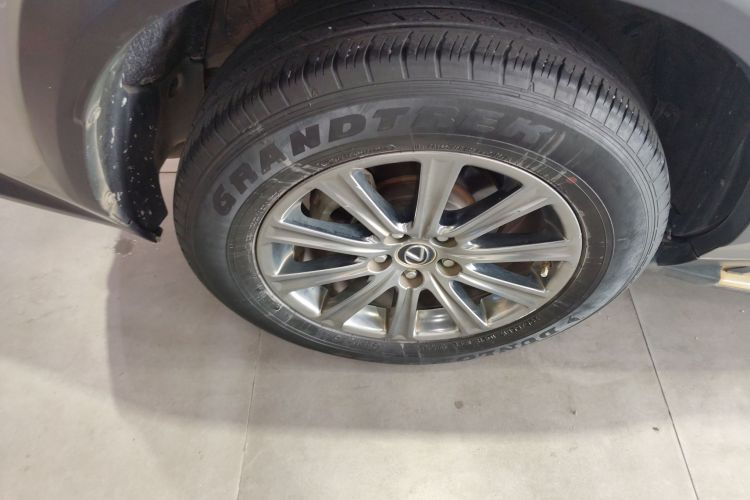 雷克萨斯NX 2020款 200 前驱 锋行版 国VI车身外观6003