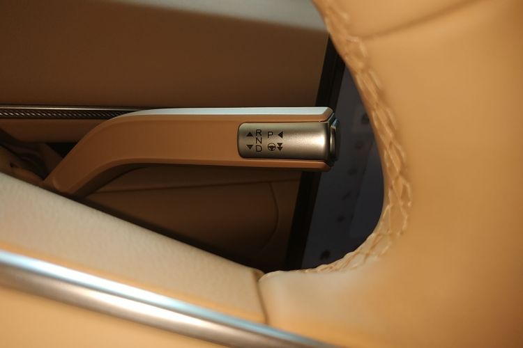 星途 星纪元 ET 2025款 增程 265 Max两驱城区辅助驾驶中控内饰18