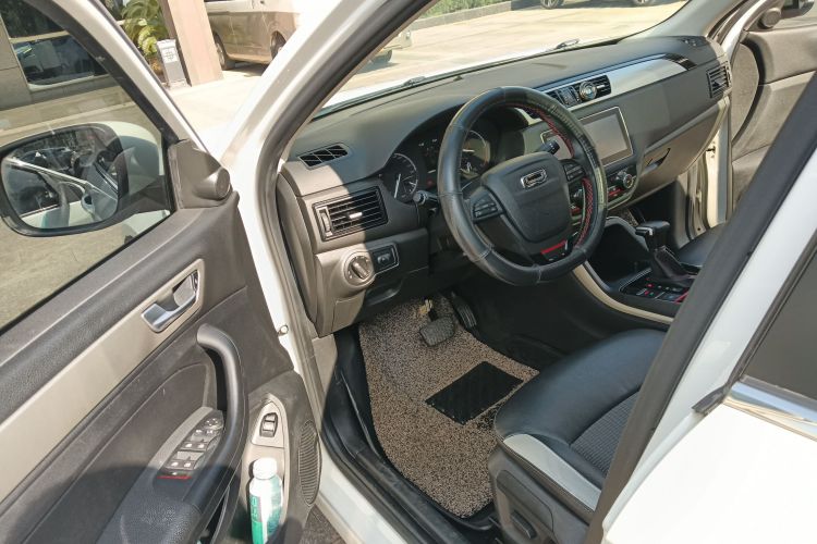 观致5 2018款 改款 1.6T 自动尊贵型中控内饰20