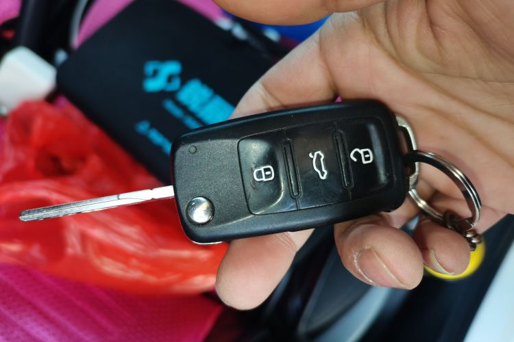 大众 Polo 2016款 1.4L 手动风尚型中控内饰11