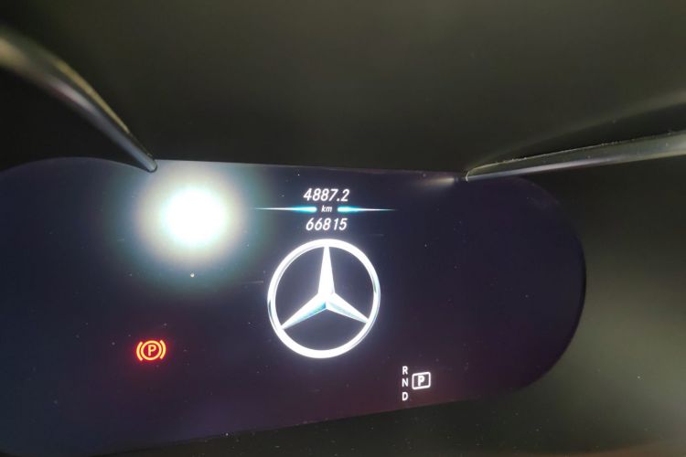 奔驰GLC 2020款 改款 GLC 300 L 4MATIC 动感型中控内饰15