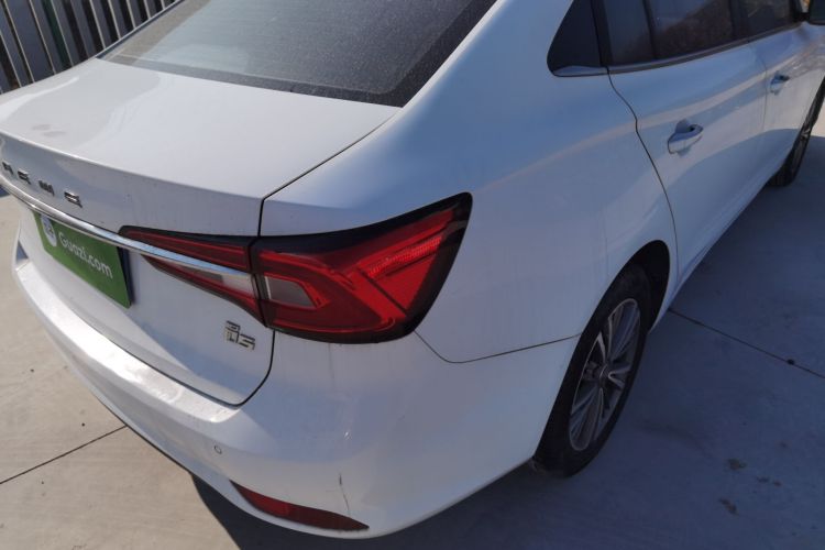 荣威i5 2019款 1.5L 自动4G互联领豪旗舰版车身外观9