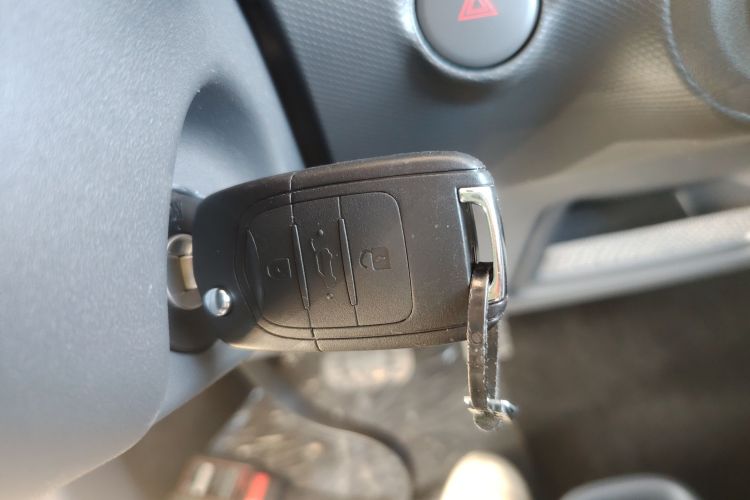 五菱汽车 五菱之光新能源 2025款 201km 标准型中控内饰7001