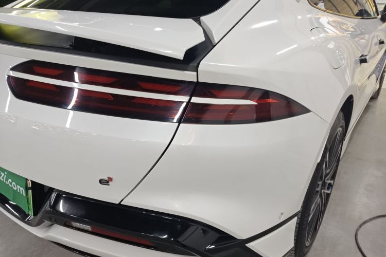 腾势Z9GT 2024款 1100四驱Ultra版车身外观9