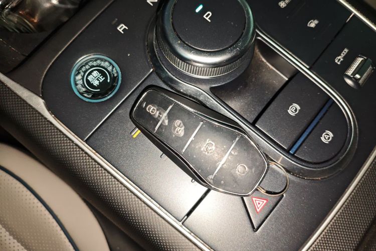 比亚迪 驱逐舰05 2024款 荣耀版 DM-i 120KM 豪华型中控内饰11