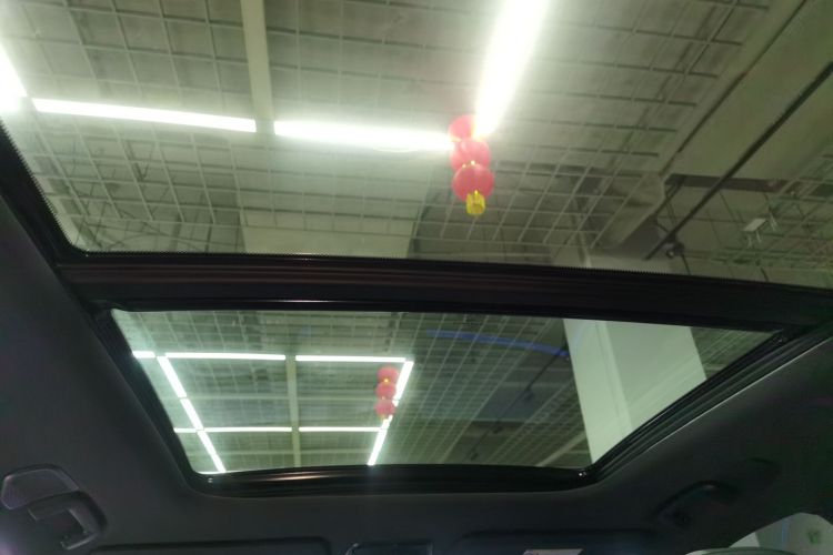 领克08 EM-P 2025款 120km 长续航Pro中控内饰22